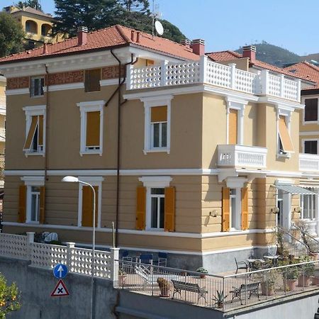 Hotel Ines Varazze Eksteriør billede